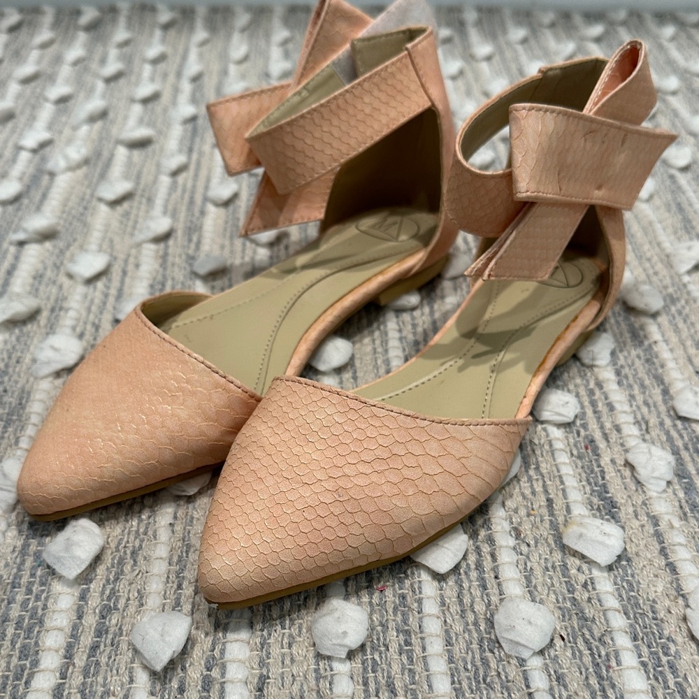 Elegant Peach Ankle Strap Flats with Side Bow